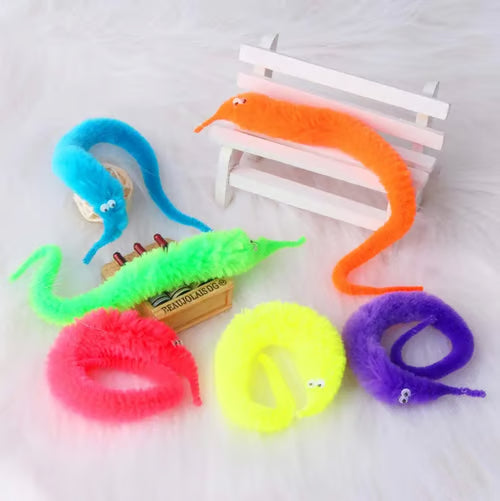 đ "Wacky Worm â The Magically Wiggly Companion That Follows You Everywhere!"